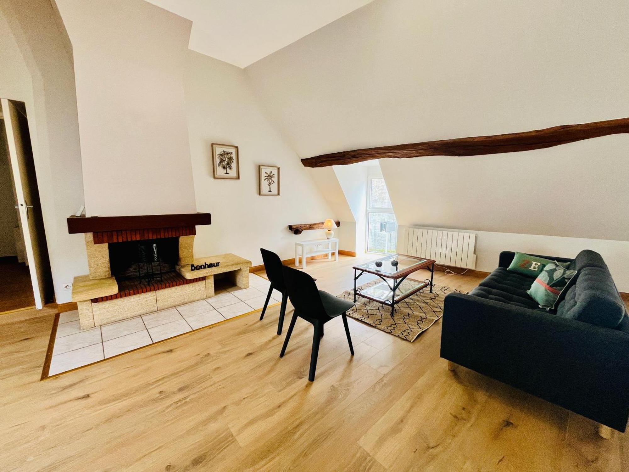 Centre-Bourg, Calme, Familial, L'Appart Du Clocher Limeray Екстериор снимка